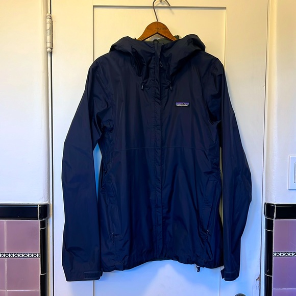PATAGONIA Lightweight Rain Jacket Size Small